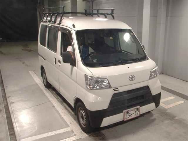 1013 Toyota Pixis van S331M 2019 г. (JU Tokyo)